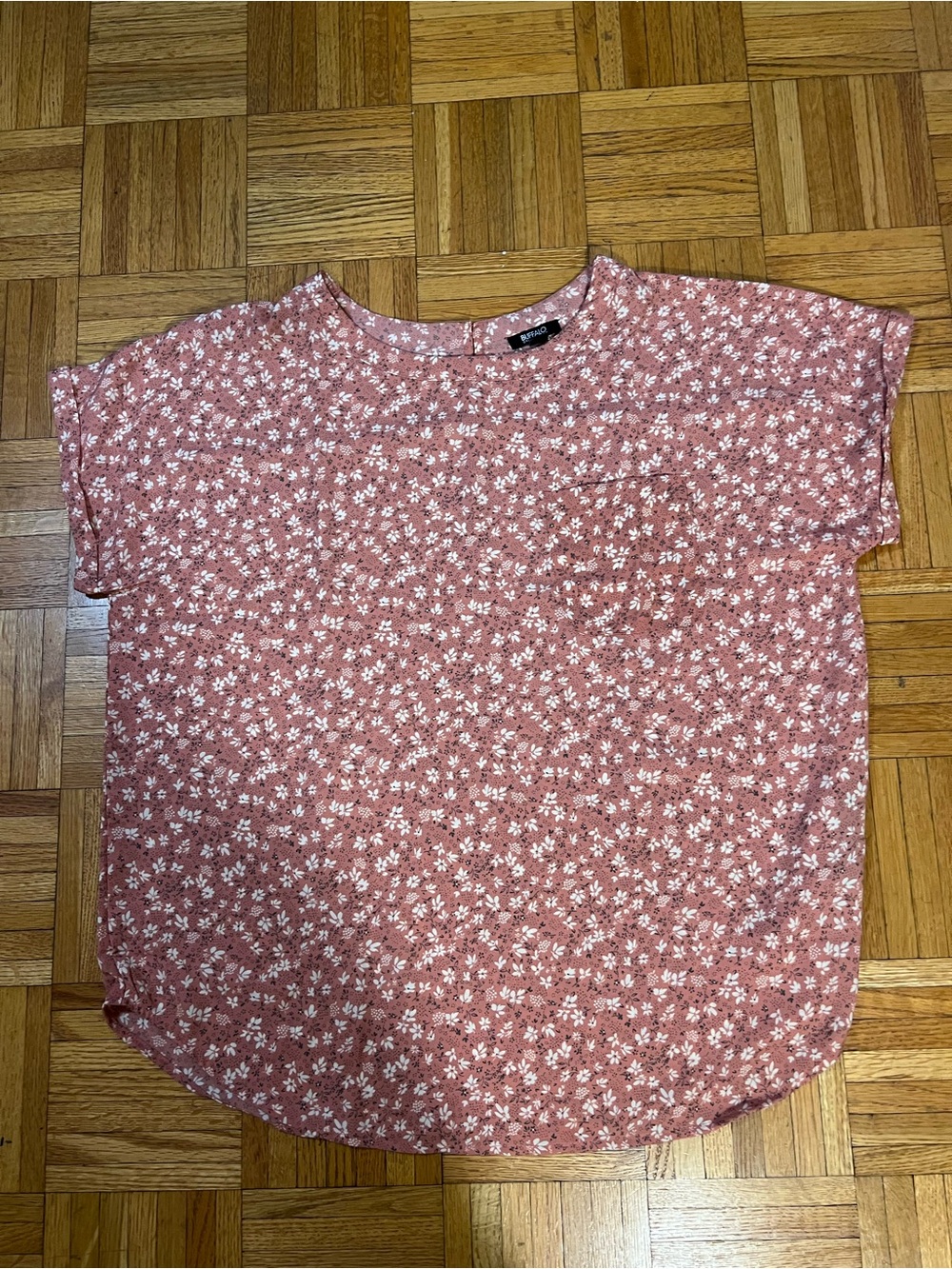 Romantic Florals Buffalo David Bitton Dusty Rose Floral Short-Sleeve Top XL